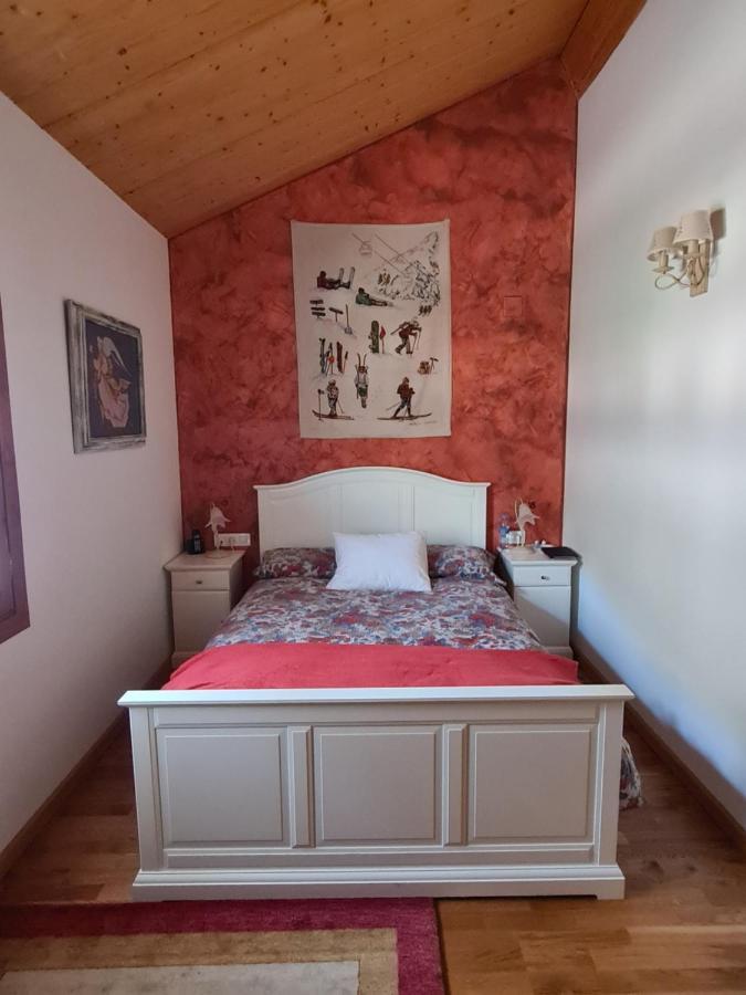 הוילה Villanúa Casa Pico Monje מראה חיצוני תמונה